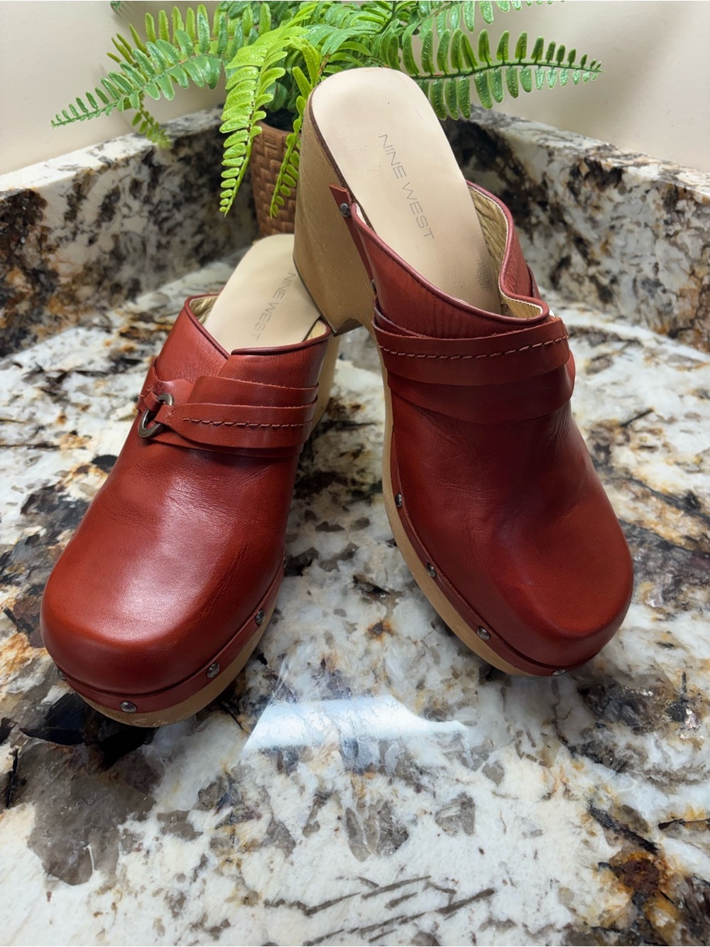 Nine West Women's SPUNKYR Leather Clog Mules
